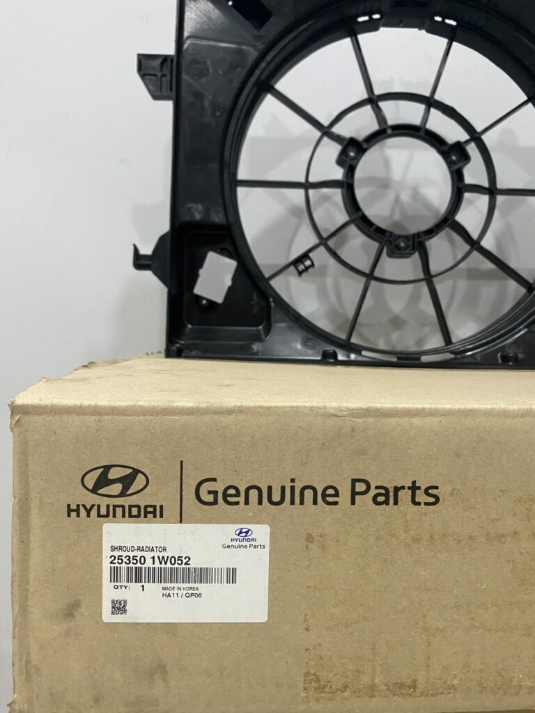 Lồng quạt két nước Hyundai Accent 2015