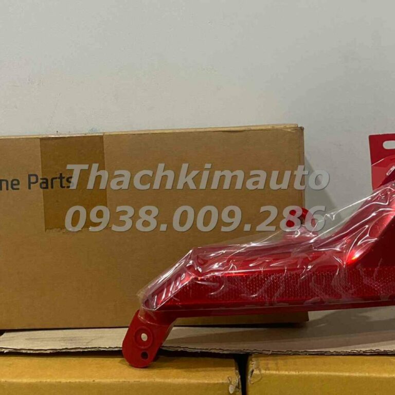 Tấm phản quang sau trái Hyundai SantaFe 2015-2016
