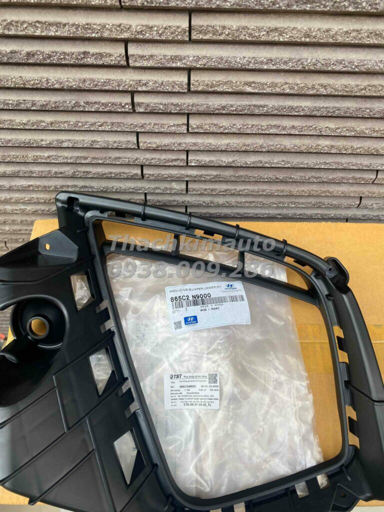 Cửa thông gió ba-đờ-xốc trước phải Hyundai Tucson 2021 - Ảnh 3