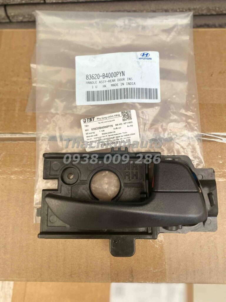 Tay mở cửa trong phải Hyundai Grand i10 2014-2017 - Ảnh 2