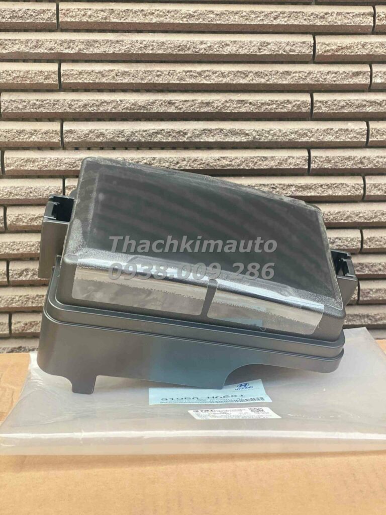 Nắp hộp cầu chì khoang máy Hyundai Accent 2018-2020