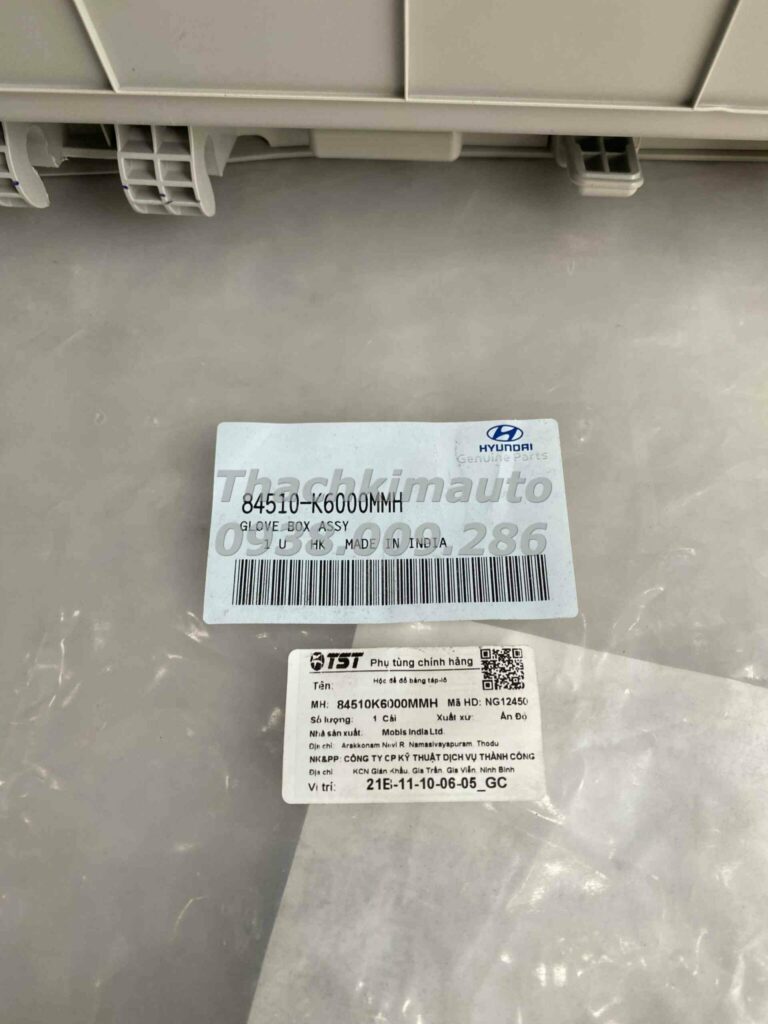Hộc để đồ bảng táp-lô Hyundai Grand i10 2020-2022 - Ảnh 4