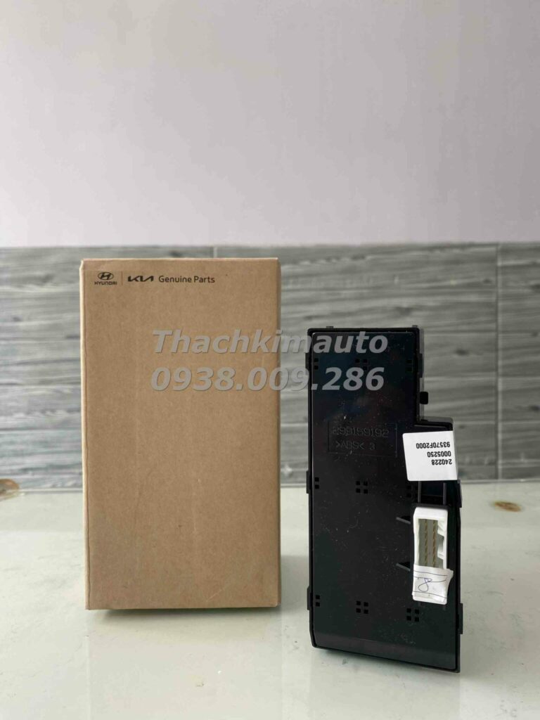 Công tắc nâng hạ kính trái Hyundai Elantra 2016-2019 - Ảnh 2