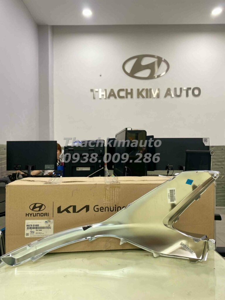Ốp trang trí góc ba-đờ-xốc trước trái Hyundai 2020-2023 - Ảnh 2