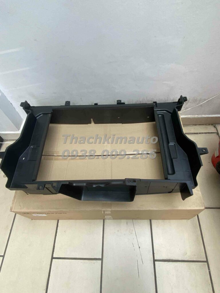 Tấm bảo vệ két nước bên trên Hyundai SantaFe 2018-2019 - Ảnh 3