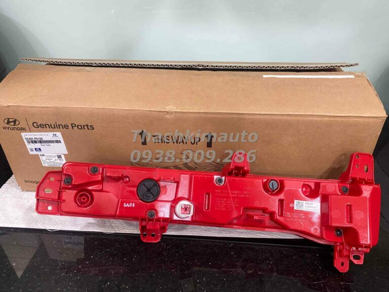 Đèn phản quang sau dưới, trái Hyundai Santa Fe 2024-2025 - Ảnh 2