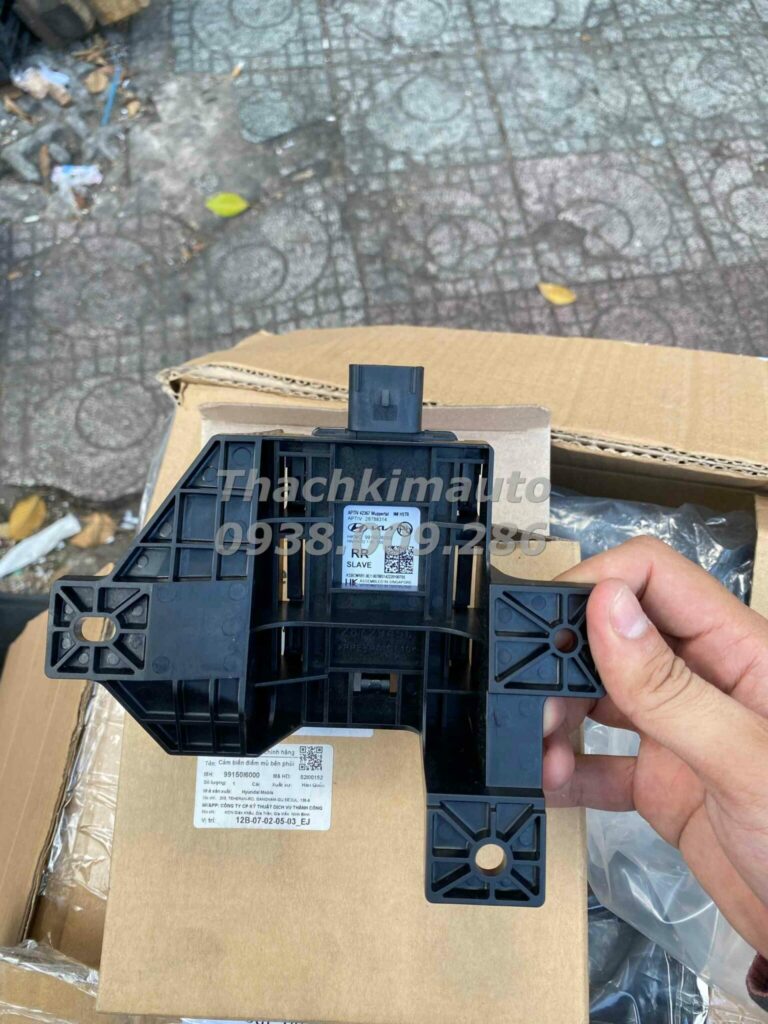 Cảm biến điểm mù bên phải Hyundai Stargazer 2022-2024 - Ảnh 3