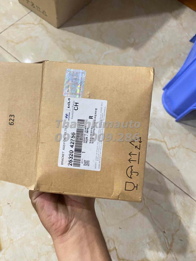 Gá bắt lọc nhớt Hyundai HD65, HD72, H100 - Ảnh 3