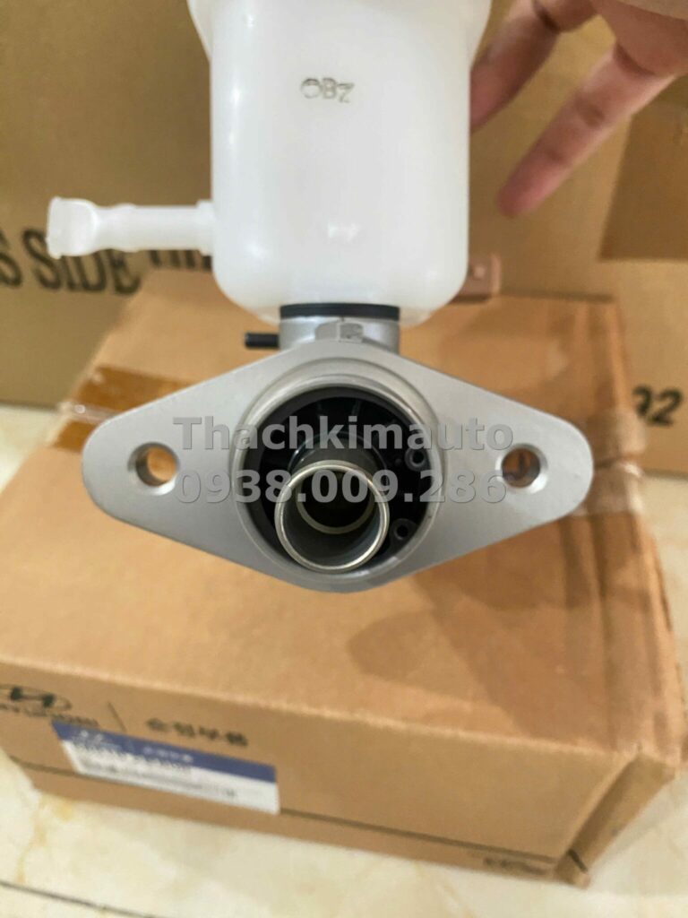 Xy lanh tổng phanh Hyundai Santafe 2006 - 2009 - Ảnh 2