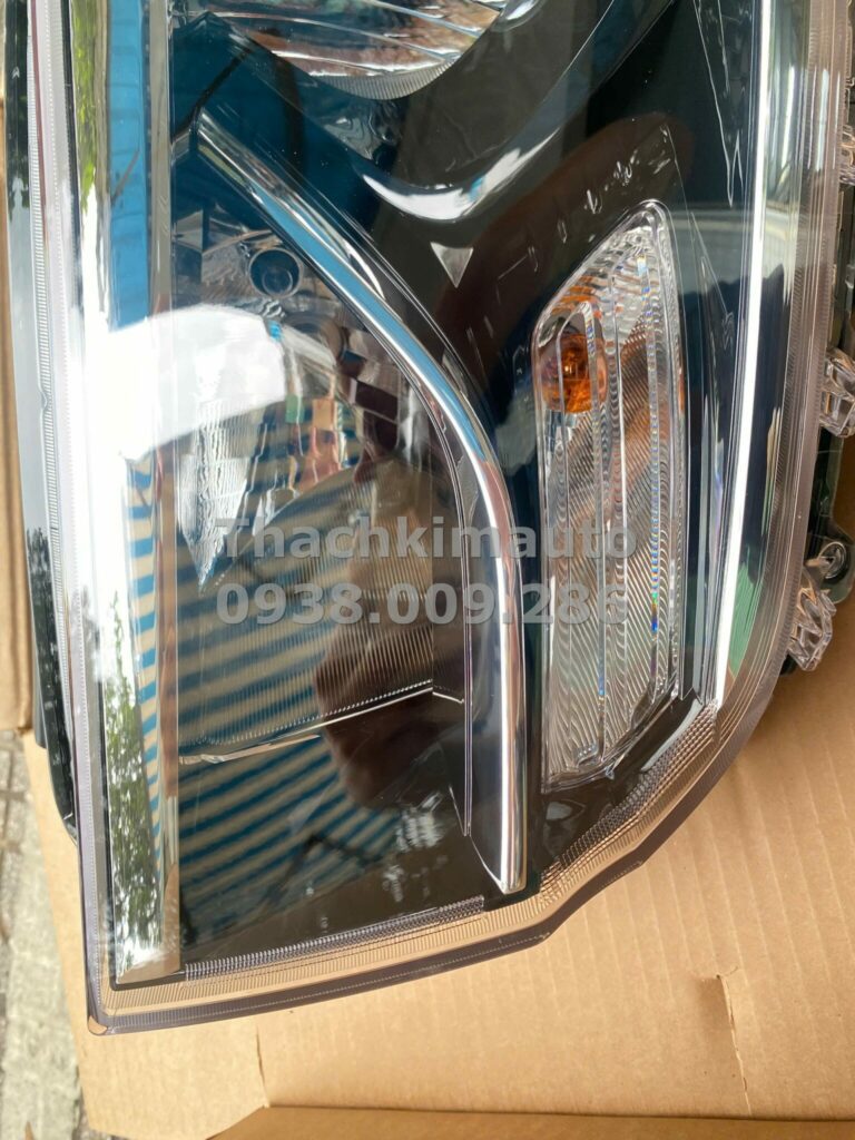 Đèn pha trái Hyundai Grand Starex 2018 - Ảnh 5