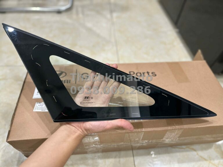 Kính chết bên phải Hyundai Stargazer 2022 -2024