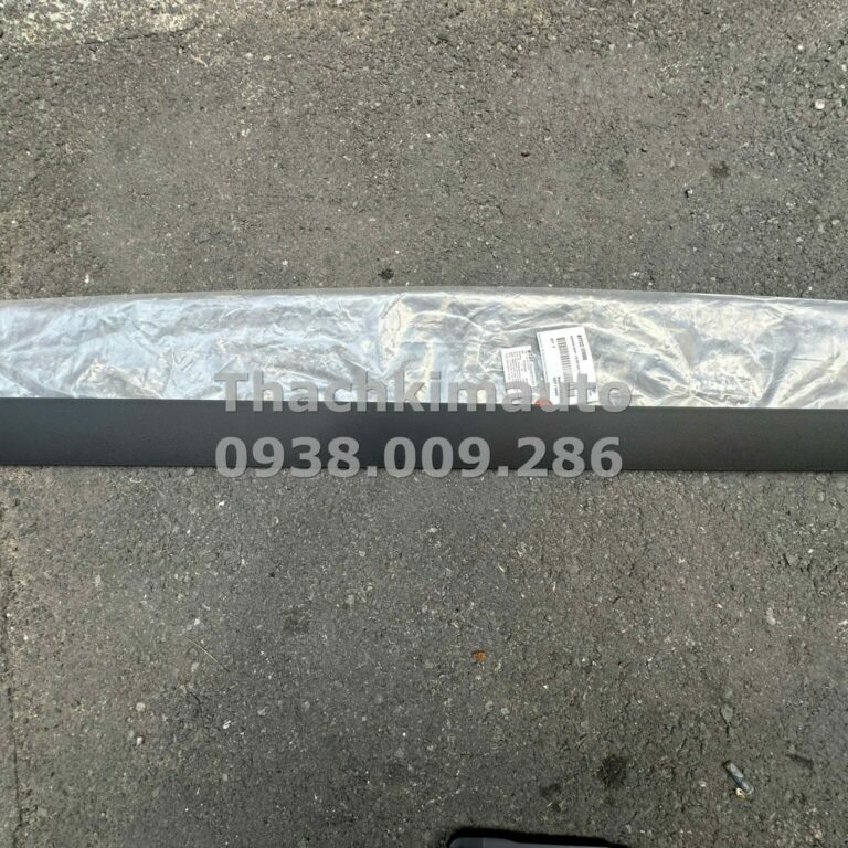 Nẹp cửa trước phải Hyundai Creta 2022 - 2025