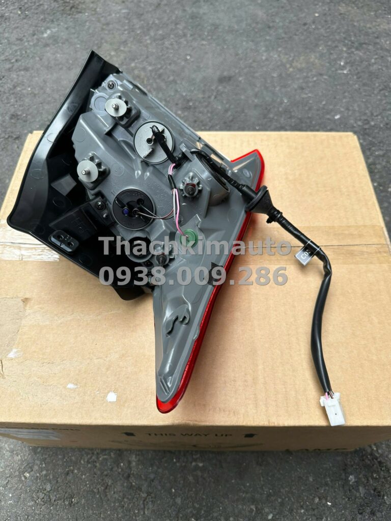 Đèn hậu ngoài phải Hyundai Elantra 2020 - 2023 - Ảnh 3