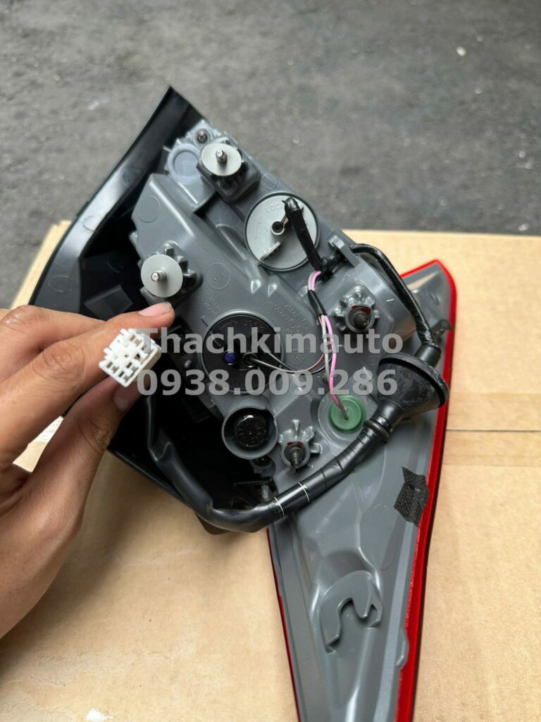Đèn hậu ngoài phải Hyundai Elantra 2020 - 2023 - Ảnh 4