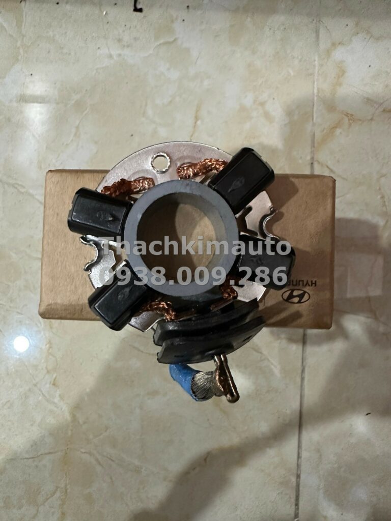 Chổi than máy đề Hyundai Accent 2017 - 2023, i20 2014 - 2025 - Ảnh 3