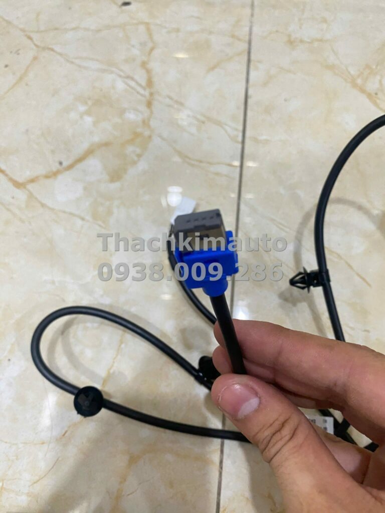 Giắc cắm USB Hyundai Accent 2020 - Ảnh 2