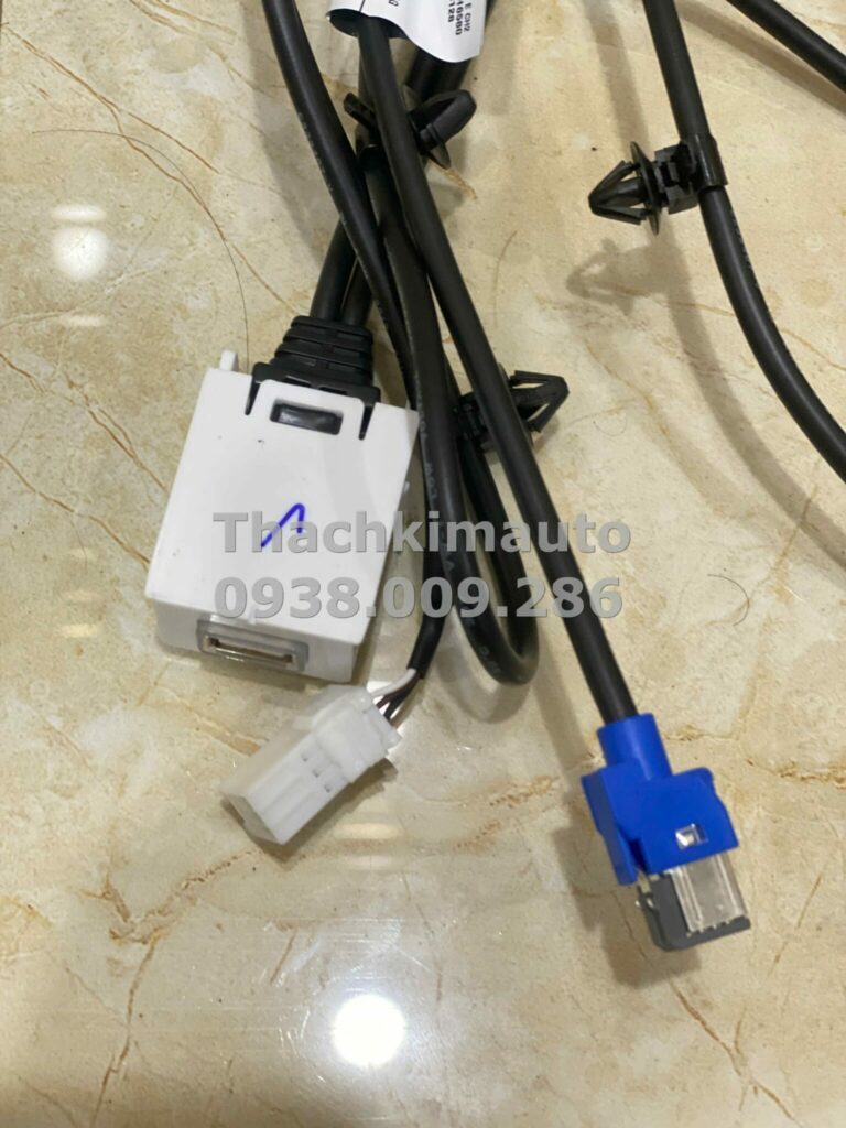 Giắc cắm USB Hyundai Accent 2020 - Ảnh 5