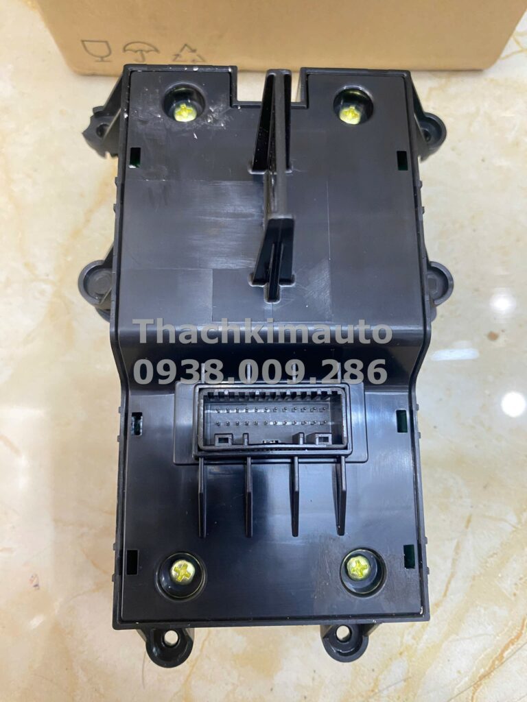 Cụm công tắc trên ốp cần số Tucson 2015,2018 - Ảnh 2