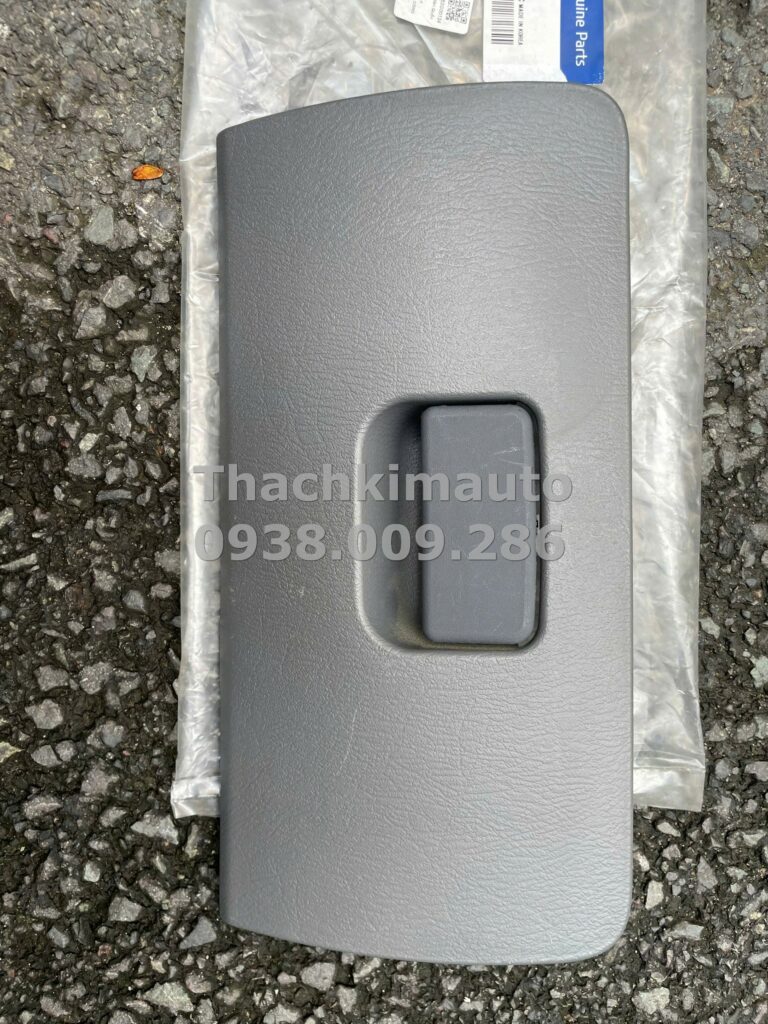 Nắp hộp đựng giấy tờ Hyundai HD45,65 2023 - Ảnh 3