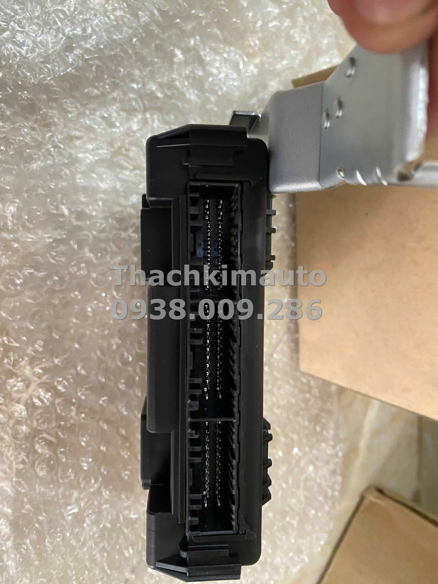 Thiết bị nhận tín hiệu điều khiển từ xa thông minh sóng radio Hyundai Kona 2018 - Ảnh 3