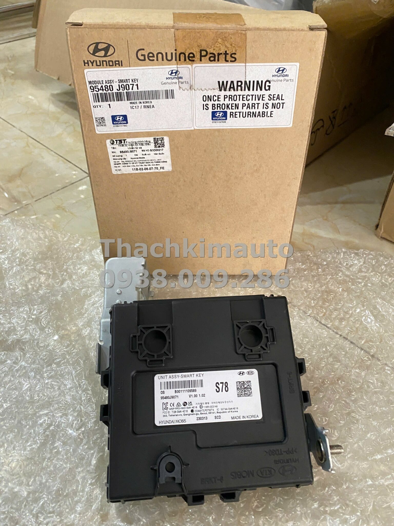 Thiết bị nhận tín hiệu điều khiển từ xa thông minh sóng radio Hyundai Kona 2018