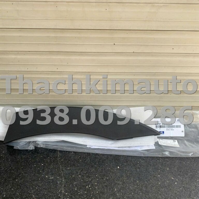Ốp vè sau trái Hyundai Santafe 2012-2015