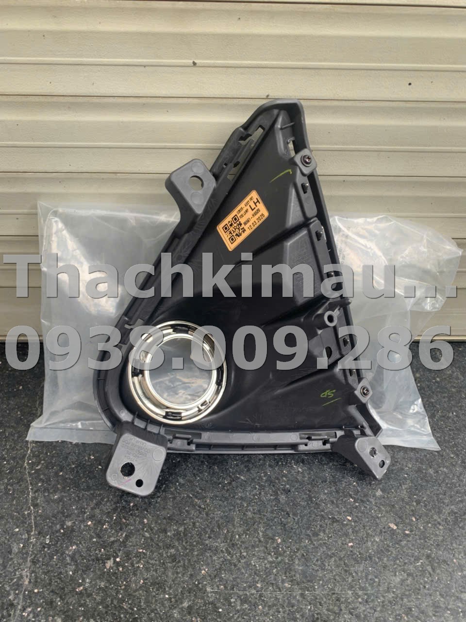 Nắp che đèn sương mù trước trái Hyundai Accent 2020 - Ảnh 3