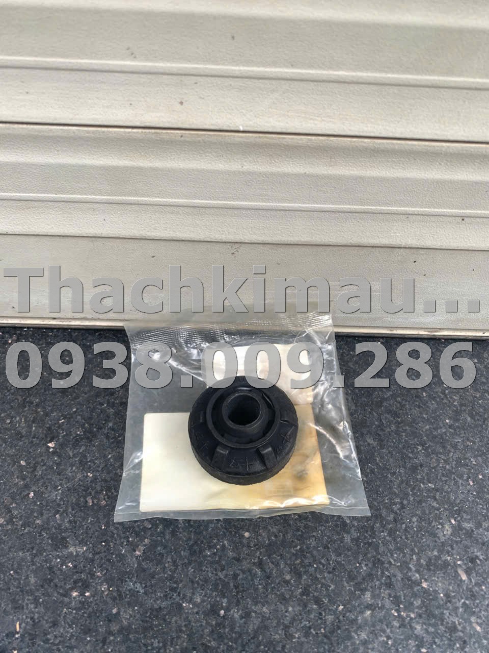 Đêm cao su dưới giảm xóc trước Hyundai Chính Hãng