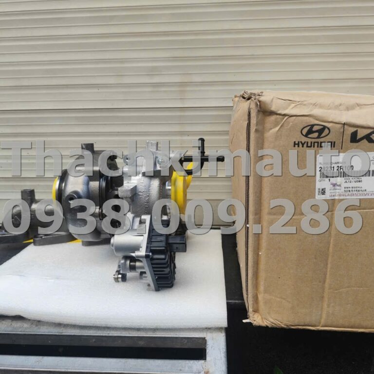 Bơm tua-bô Hyundai Santafe 2021