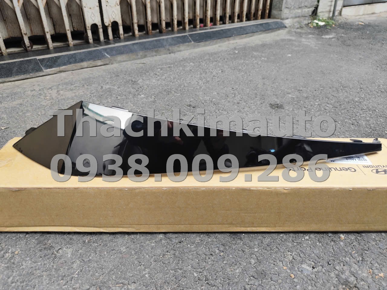 Nẹp trang trí ba-đờ-xốc trước phải Hyundai Elantra 2022-2023 - Ảnh 3