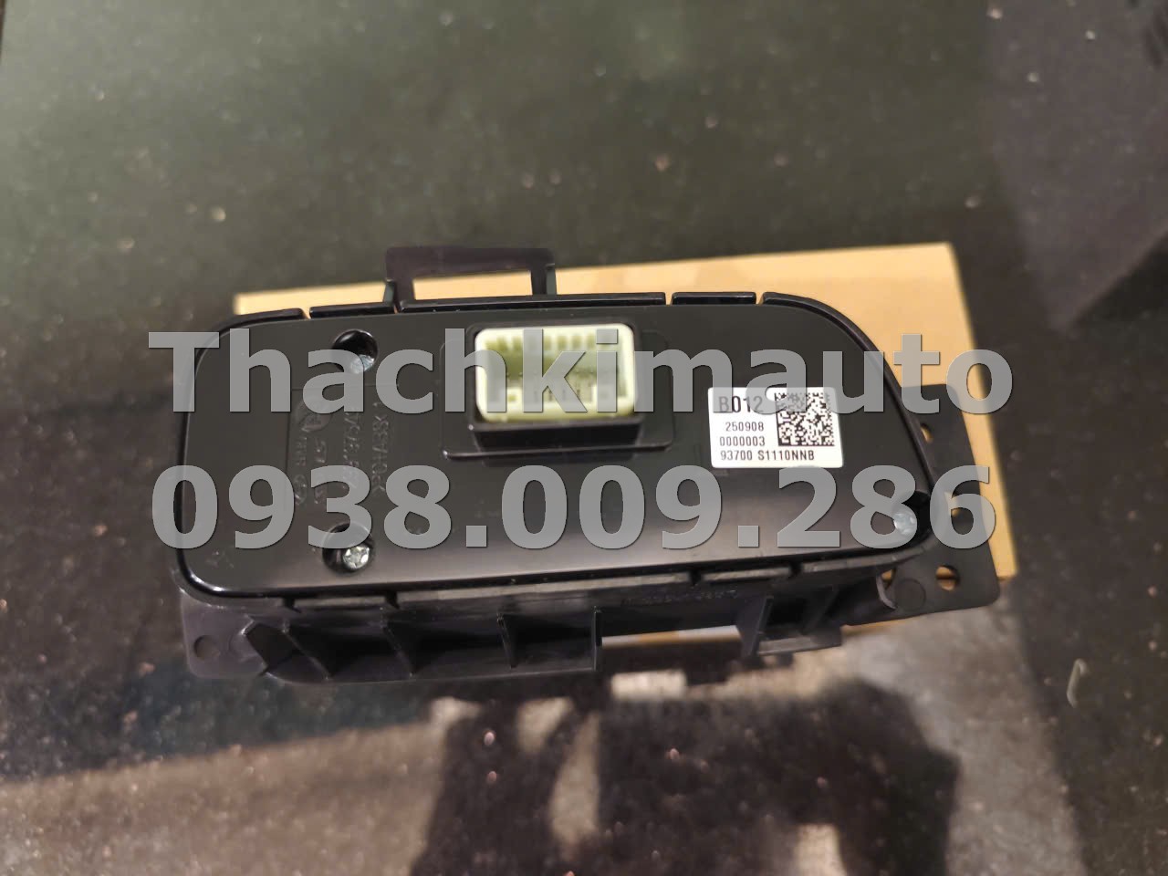 Cụm công tắc trên bảng táp lô Hyundai Santafe 2018-2020 - Ảnh 3