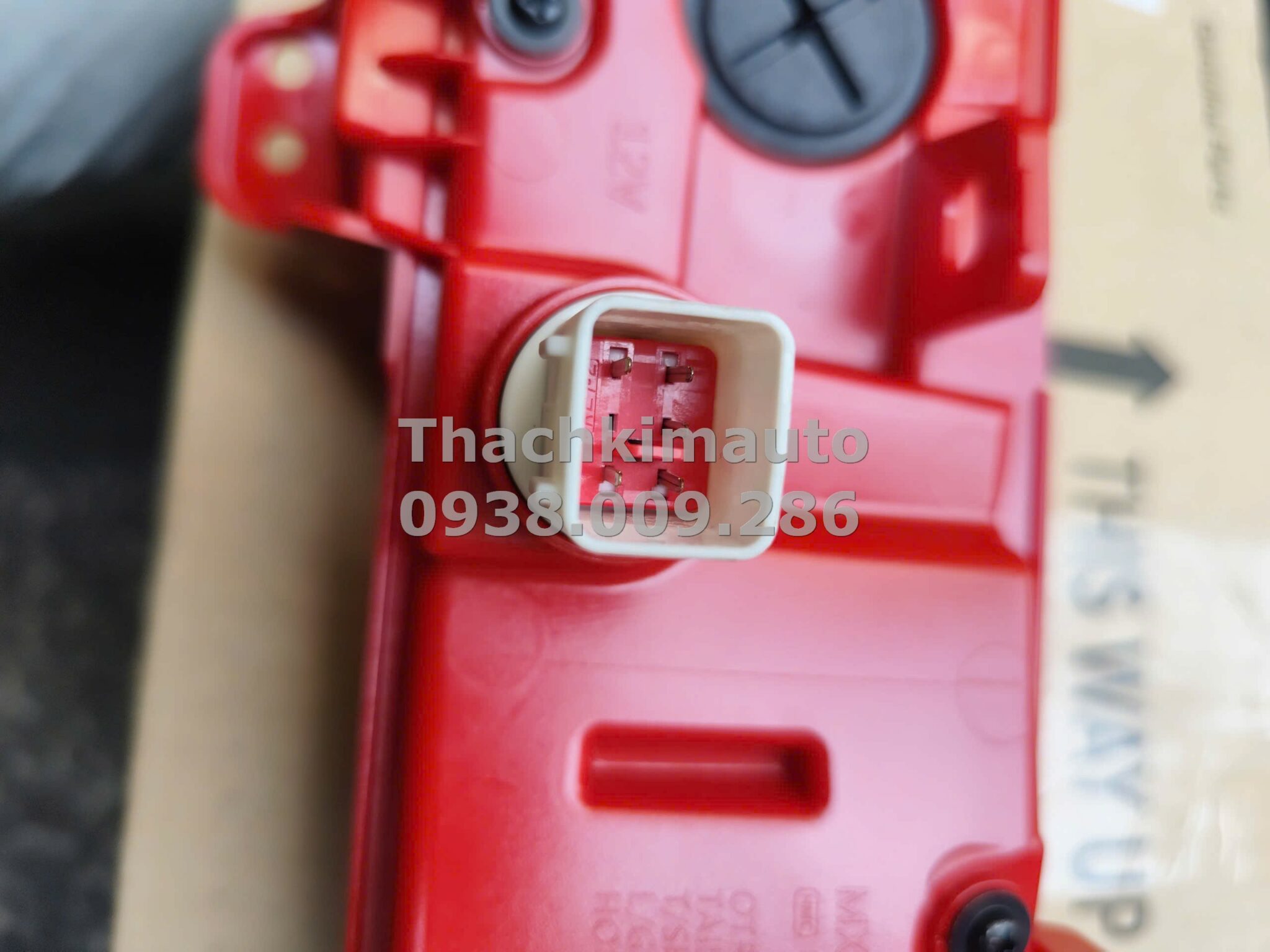 Đèn phản quang sau dưới trái Hyundai Santafe 2024 - Ảnh 4