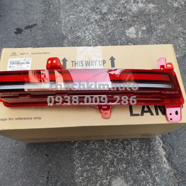Đèn phản quang sau dưới trái Hyundai Santafe 2024