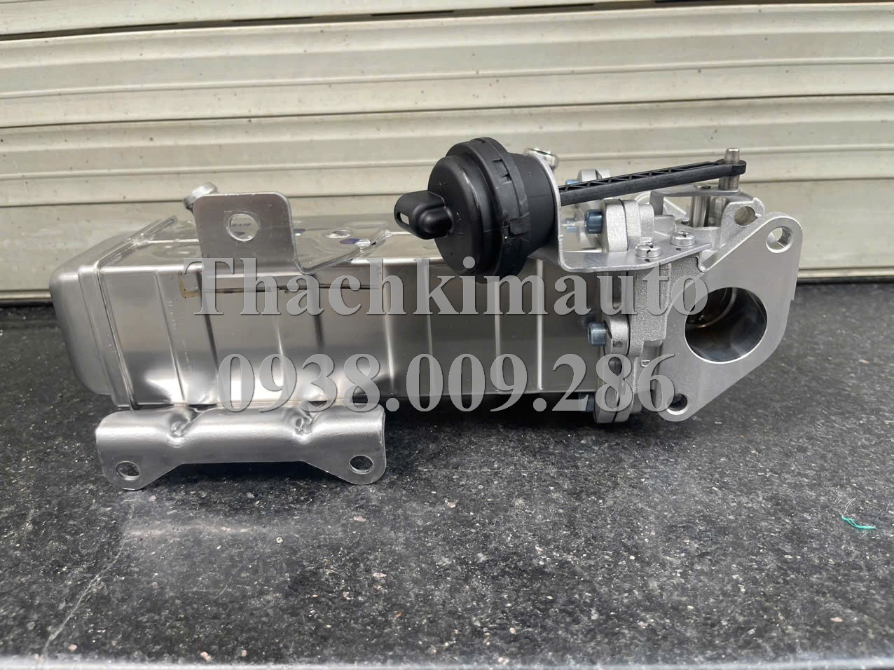 Két làm mát khí xả Hyundai Palisade 2019-2022, Hyundai Santafe 2010-2019, Hyundai Tucson 2010-2019 - Ảnh 2