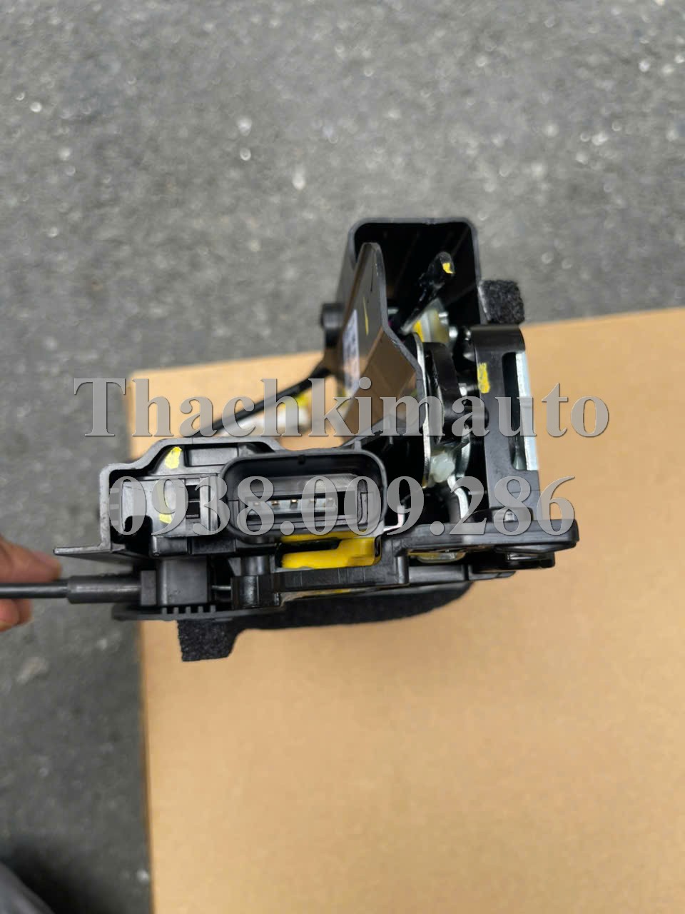 Cơ cấu khoá cửa trước trái Hyundai Grand i10 2021-2025 - Ảnh 4