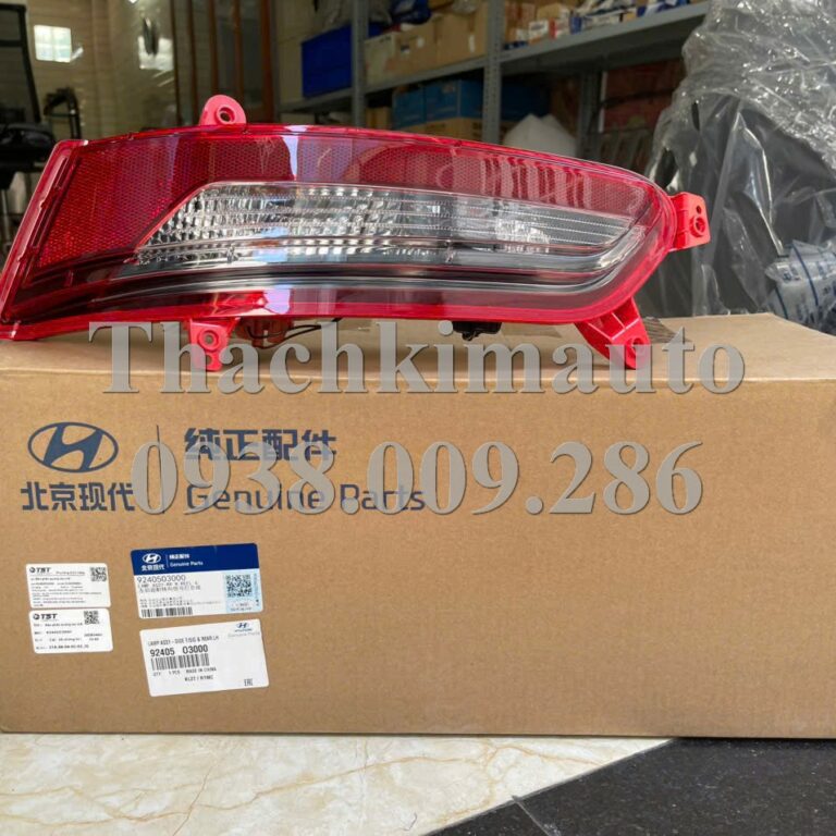 Đèn phản quang sau trái Hyundai Custin 2020-2023