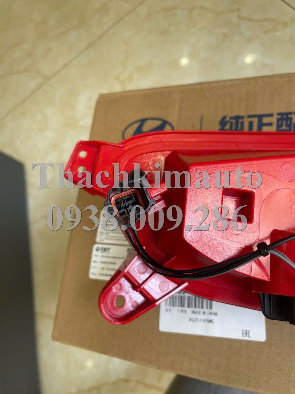 Đèn phản quang sau trái Hyundai Custin 2020-2023 - Ảnh 4